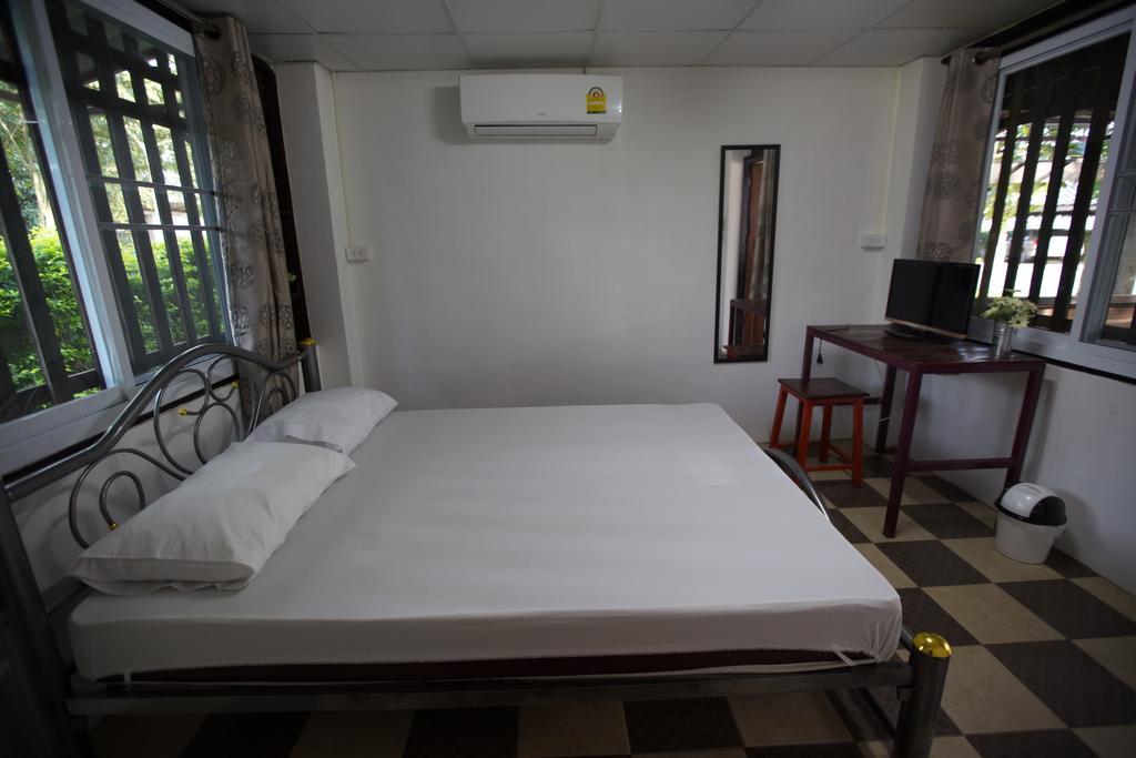 Hora Home Lampang Exterior photo